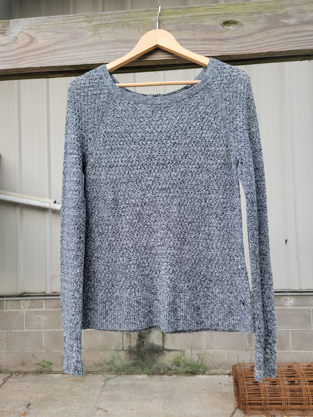 American Eagle Gray Crewneck Sweater Medium